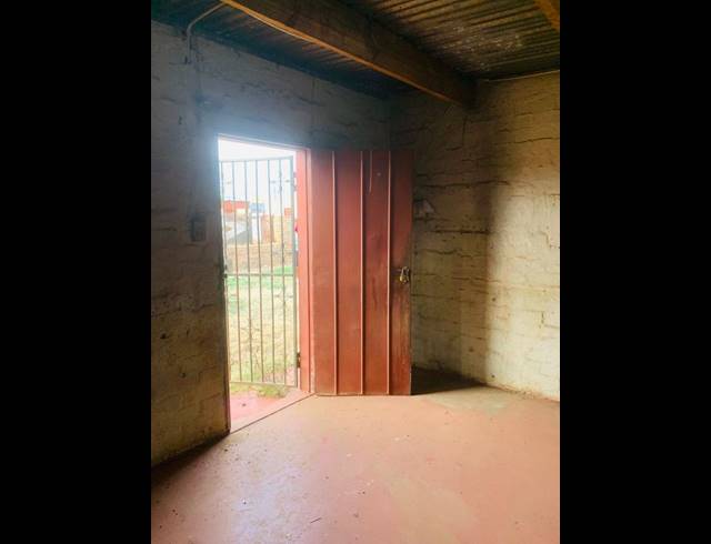 1 BEDROOM HOUSE FOR SALE IN SOSHANGUVE XX